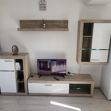 Studio 32 Bulevardul Oltenia Κραϊόβα Εξωτερικό φωτογραφία