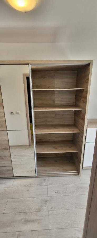 Studio 32 Bulevardul Oltenia Κραϊόβα Εξωτερικό φωτογραφία