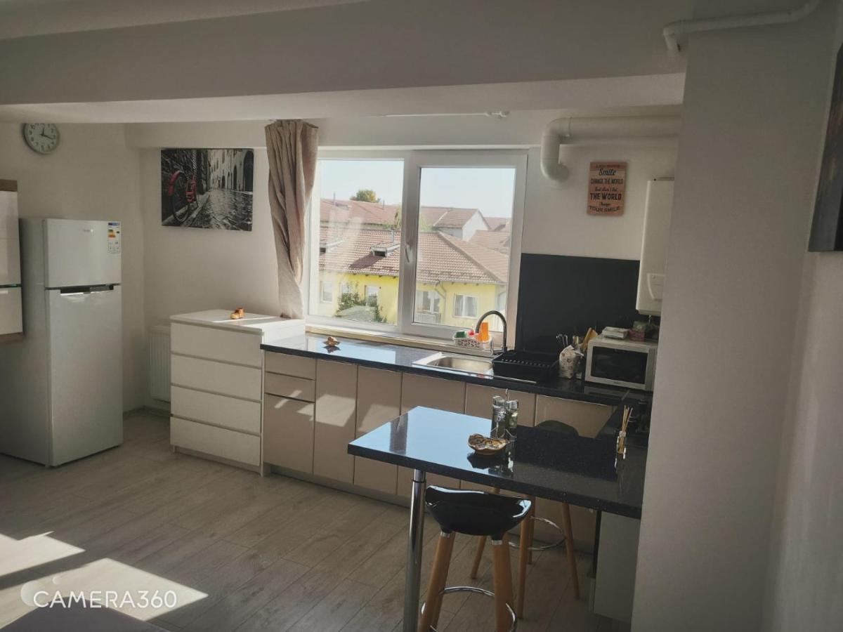 Studio 32 Bulevardul Oltenia Κραϊόβα Εξωτερικό φωτογραφία